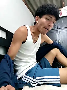 Snapshot of LyliaWood chatting on October 20, 11:05 pm LyliaWood online show from October 20, 11:05 pm