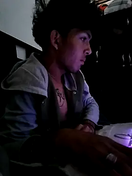 Snapshot of LyliaWood chatting on October 23, 4:49 pm LyliaWood online show from October 23, 4:49 pm