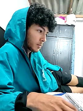 Snapshot of LyliaWood chatting on November 4, 1:09 am LyliaWood online show from November 4, 1:09 am