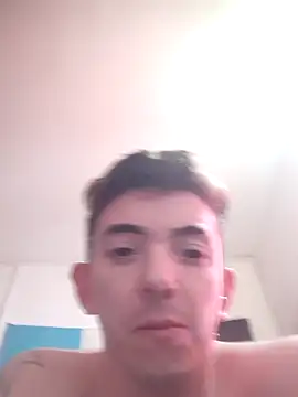 Snapshot of Argentino_96 chatting on October 19, 7:27 pm Argentino 96 online show from October 19, 7:27 pm