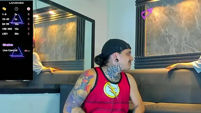  AlecLawrence online show from December 5, 1:10 pm