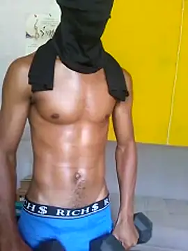876tom online show from June 10, 6:31 pm