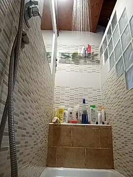 Snapshot of Romaeterna_ chatting on October 28, 10:03 am Romaeterna online show from October 28, 10:03 am