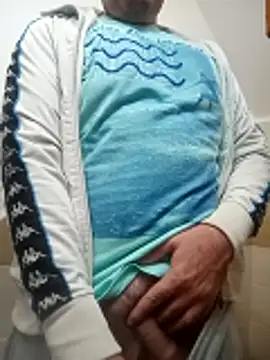 Snapshot of Romaeterna_ chatting on November 15, 12:47 am Romaeterna online show from November 15, 12:47 am