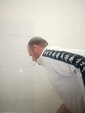 Snapshot of Romaeterna_ chatting on November 17, 5:39 pm Romaeterna online show from November 17, 5:39 pm