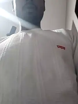 Snapshot of nick2445 chatting on December 16, 7:18 pm nick2445 online show from December 16, 7:18 pm