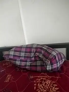 Snapshot of nick2445 chatting on October 19, 8:11 pm nick2445 online show from October 19, 8:11 pm