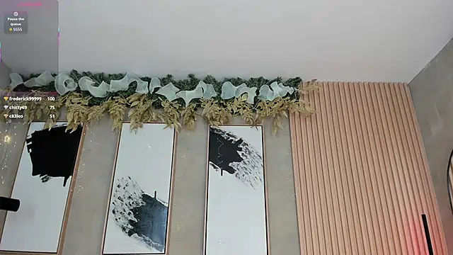 Lily Vale online show from December 20, 7:28 pm