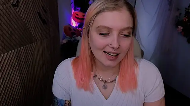 Kiki shay online show from October 28, 9:14 pm