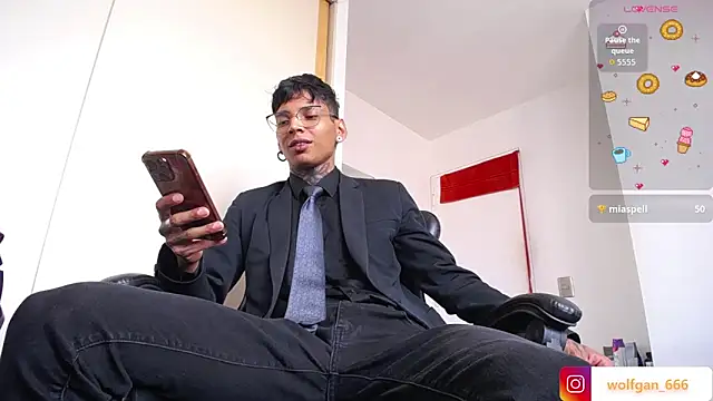 nathan aress6666 online show from December 21, 9:04 pm