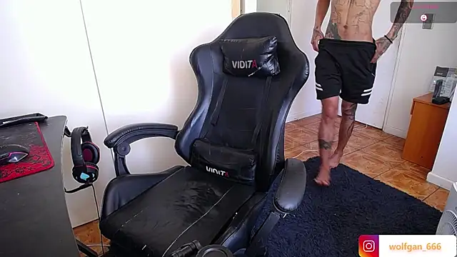 nathan aress6666 online show from February 12, 6:51 pm