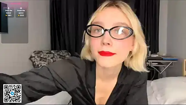 MelodyImam online show from November 11, 2:12 pm