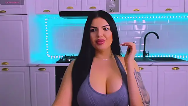 RheaLynn online show from March 16, 9:28 pm