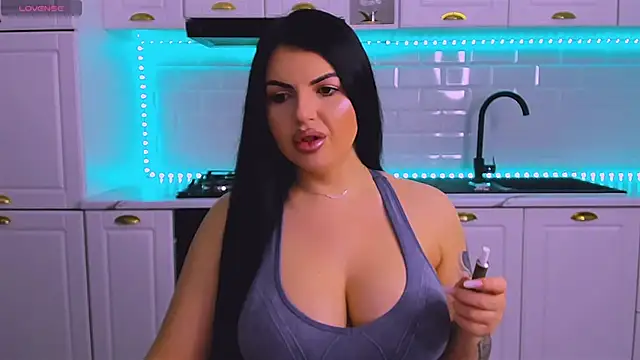 RheaLynn online show from March 25, 9:24 pm