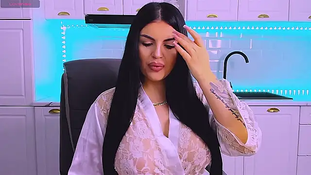 RheaLynn online show from February 24, 9:59 pm