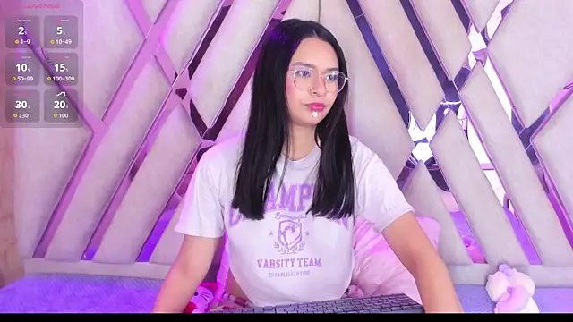 Isa doux online show from May 29, 4:40 am