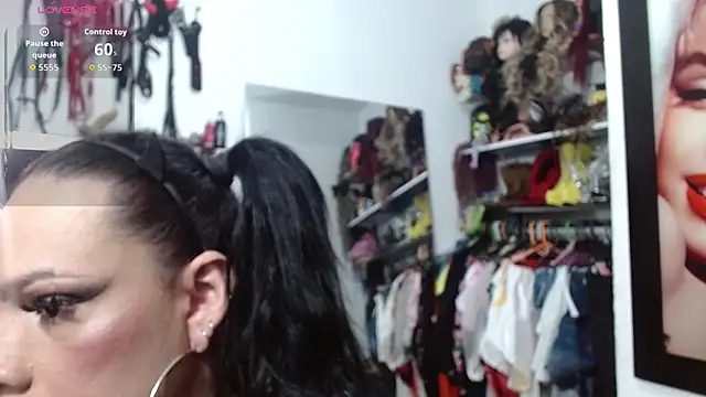 Snapshot of talianha chatting on February 22, 3:09 am talianha online show from February 22, 3:09 am