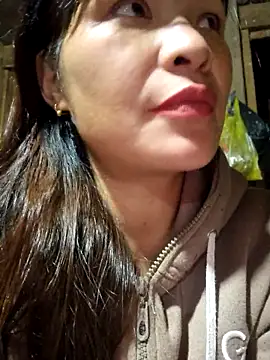 Snapshot of chipu06 chatting on November 13, 12:42 pm chipu06 online show from November 13, 12:42 pm