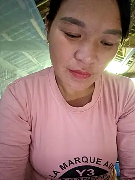 Snapshot of chipu06 chatting on October 26, 1:39 am chipu06 online show from October 26, 1:39 am