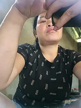 Snapshot of chipu06 chatting on March 2, 5:08 am chipu06 online show from March 2, 5:08 am