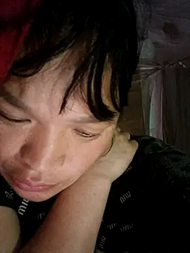 Snapshot of chipu06 chatting on December 15, 10:59 pm chipu06 online show from December 15, 10:59 pm