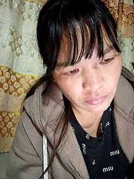 Snapshot of chipu06 chatting on November 22, 11:20 am chipu06 online show from November 22, 11:20 am