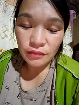 Snapshot of chipu06 chatting on October 27, 2:07 pm chipu06 online show from October 27, 2:07 pm