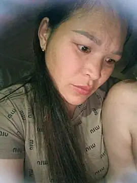 Snapshot of chipu06 chatting on February 22, 10:28 am chipu06 online show from February 22, 10:28 am