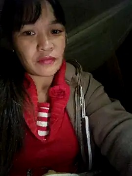 Snapshot of chipu06 chatting on November 19, 2:22 am chipu06 online show from November 19, 2:22 am