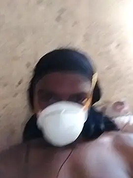 Snapshot of loVbRo1 chatting on December 5, 5:17 am loVbRo1 online show from December 5, 5:17 am