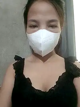 Snapshot of Lylylove68 chatting on October 20, 5:53 am Lylylove68 online show from October 20, 5:53 am