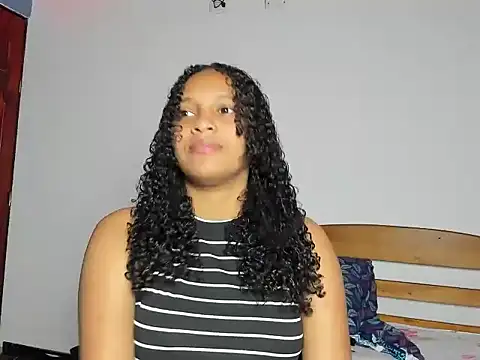 Snapshot of Angel-love02 chatting on October 26, 5:41 am Angel-love02 online show from October 26, 5:41 am