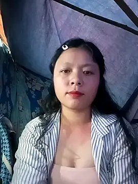 Snapshot of lisa-bae00 chatting on November 13, 10:08 am lisa-bae00 online show from November 13, 10:08 am