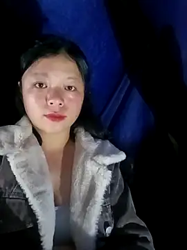 Snapshot of lisa-bae00 chatting on November 14, 10:24 pm lisa-bae00 online show from November 14, 10:24 pm