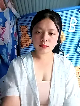 lisa-bae00 online show from April 4, 12:23 pm