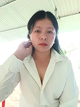 Snapshot of lisa-bae00 chatting on May 4, 5:11 am lisa-bae00 online show from May 4, 5:11 am