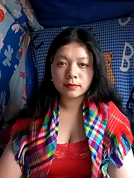 lisa-bae00 online show from March 3, 12:12 pm