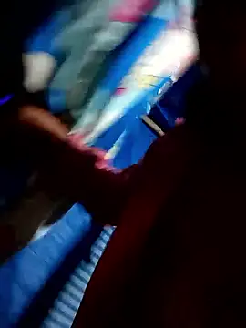 Snapshot of lisa-bae00 chatting on December 3, 3:22 pm lisa-bae00 online show from December 3, 3:22 pm