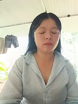 lisa-bae00 online show from July 14, 2:05 am
