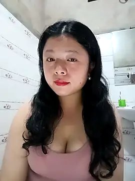 lisa-bae00 online show from February 13, 11:54 am