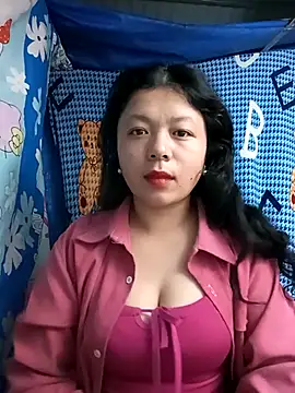 lisa-bae00 online show from February 12, 11:37 pm