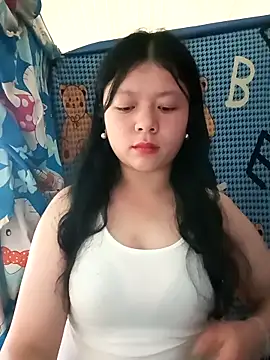 lisa-bae00 online show from April 3, 11:55 pm