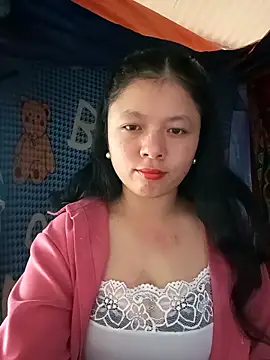 Snapshot of lisa-bae00 chatting on December 14, 8:42 am lisa-bae00 online show from December 14, 8:42 am