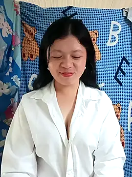 Snapshot of lisa-bae00 chatting on May 11, 12:34 am lisa-bae00 online show from May 11, 12:34 am