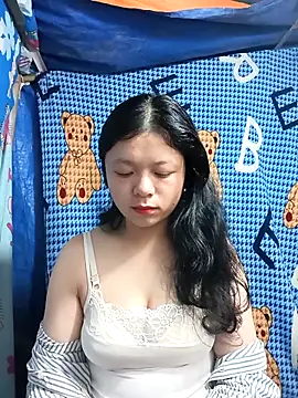 lisa-bae00 online show from December 21, 11:27 pm