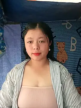 Snapshot of lisa-bae00 chatting on December 3, 3:18 am lisa-bae00 online show from December 3, 3:18 am