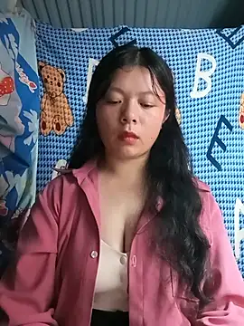 lisa-bae00 online show from July 11, 1:44 pm