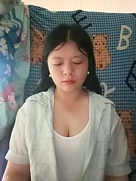 Snapshot of lisa-bae00 chatting on May 19, 11:23 pm lisa-bae00 online show from May 19, 11:23 pm