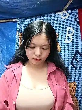 Snapshot of lisa-bae00 chatting on November 26, 10:15 am lisa-bae00 online show from November 26, 10:15 am