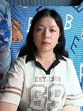 lisa-bae00 online show from June 7, 12:43 pm